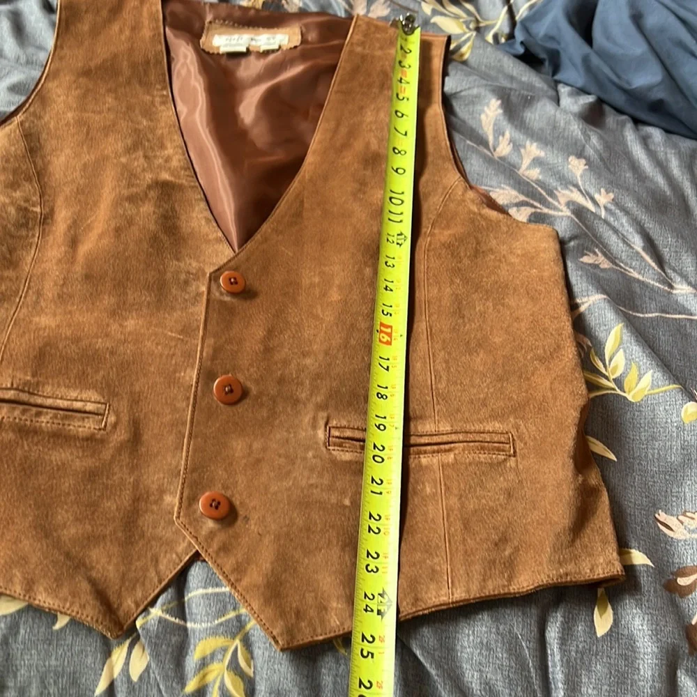 188 west suede leather vest lined with 3 button closure, vintage cowboy